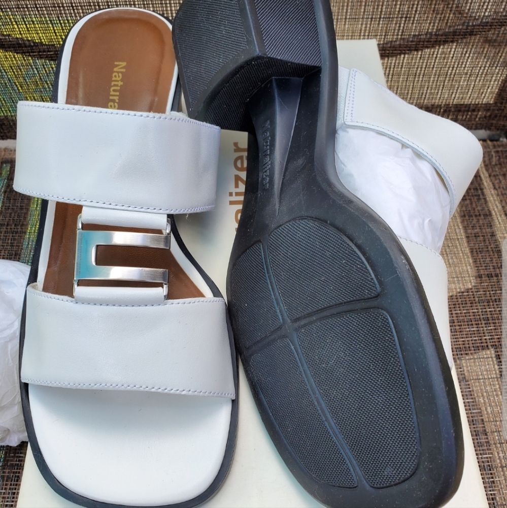 Naturalizer white sandal